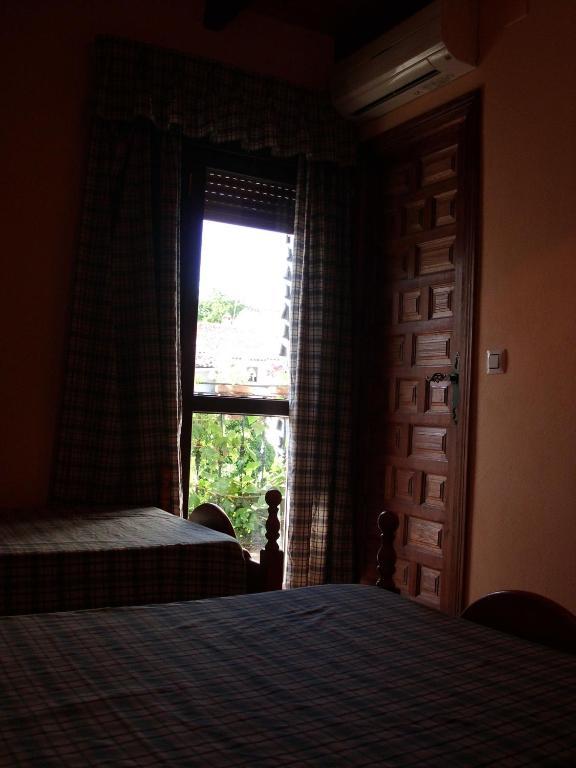Pension Barrio Fuenteheridos Δωμάτιο φωτογραφία